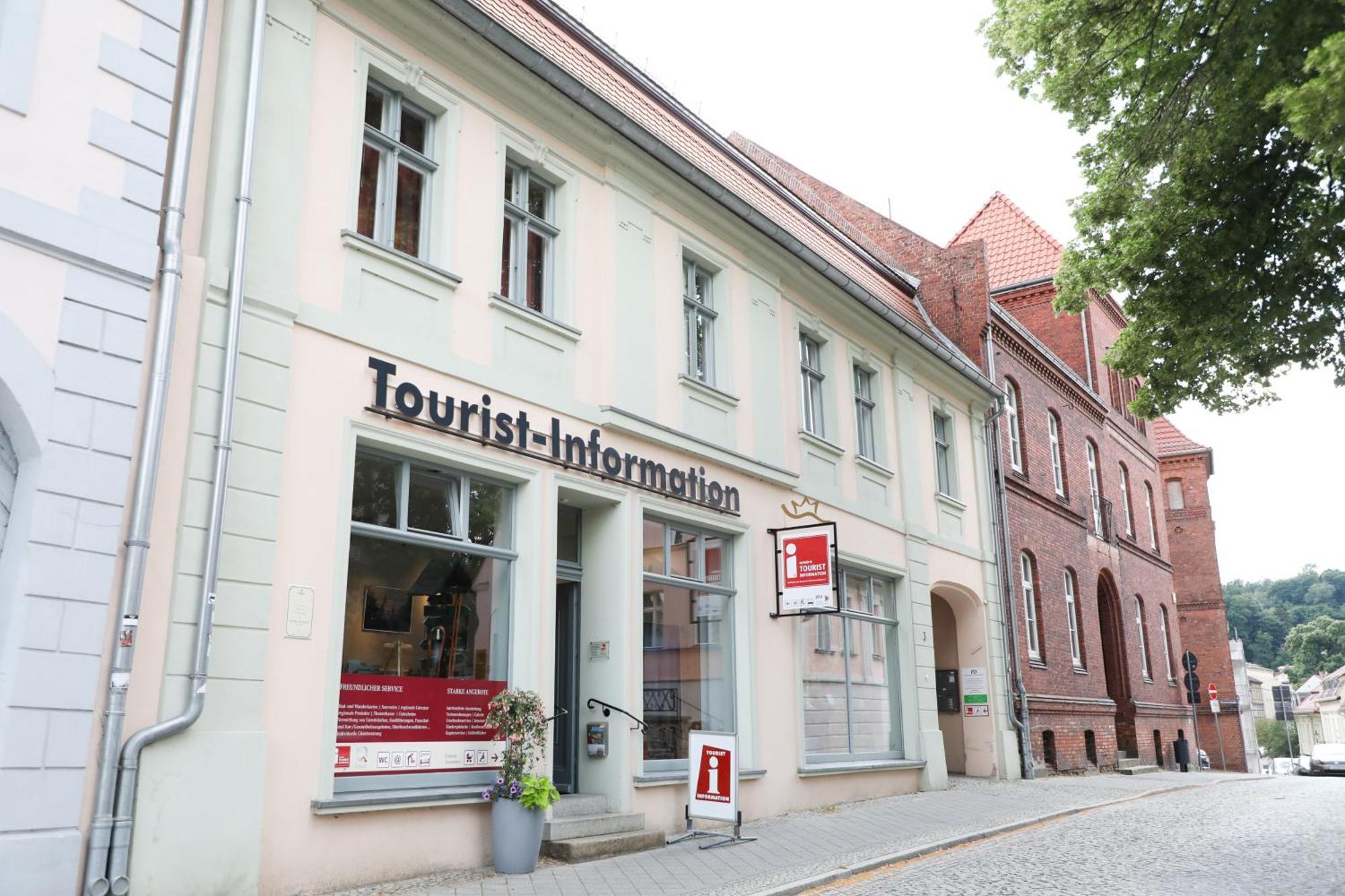 Kl. Fontane Ferienwohnung Bad Freienwalde Direkt Am Markt Buitenkant foto
